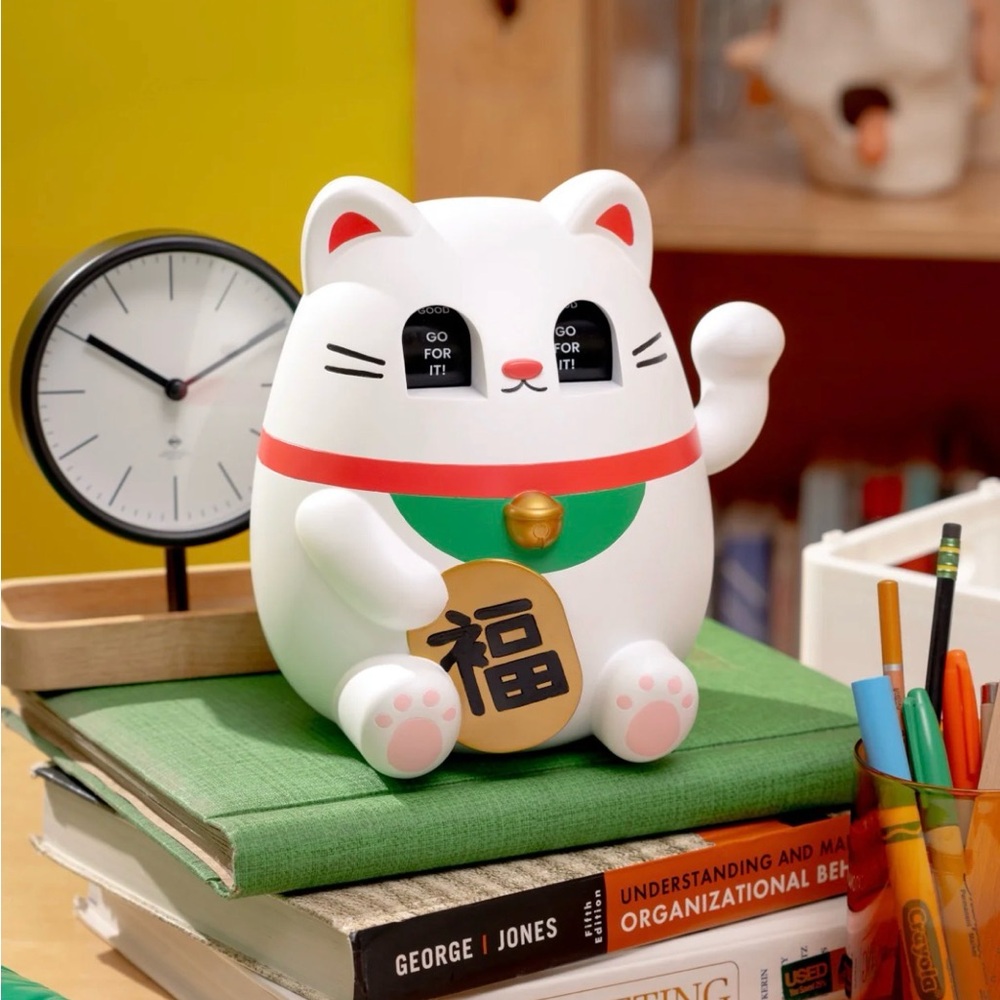 Smoko MAGIC MANEKO LUCKY CAT FORTUNE TELLER new in box new with tags nib nwt